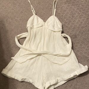 Princess Polly White Romper Size M